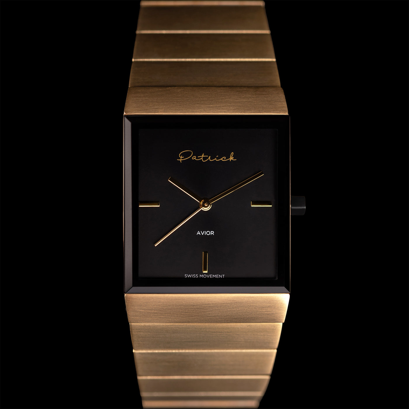 AVIOR | BLACK AND GOLD